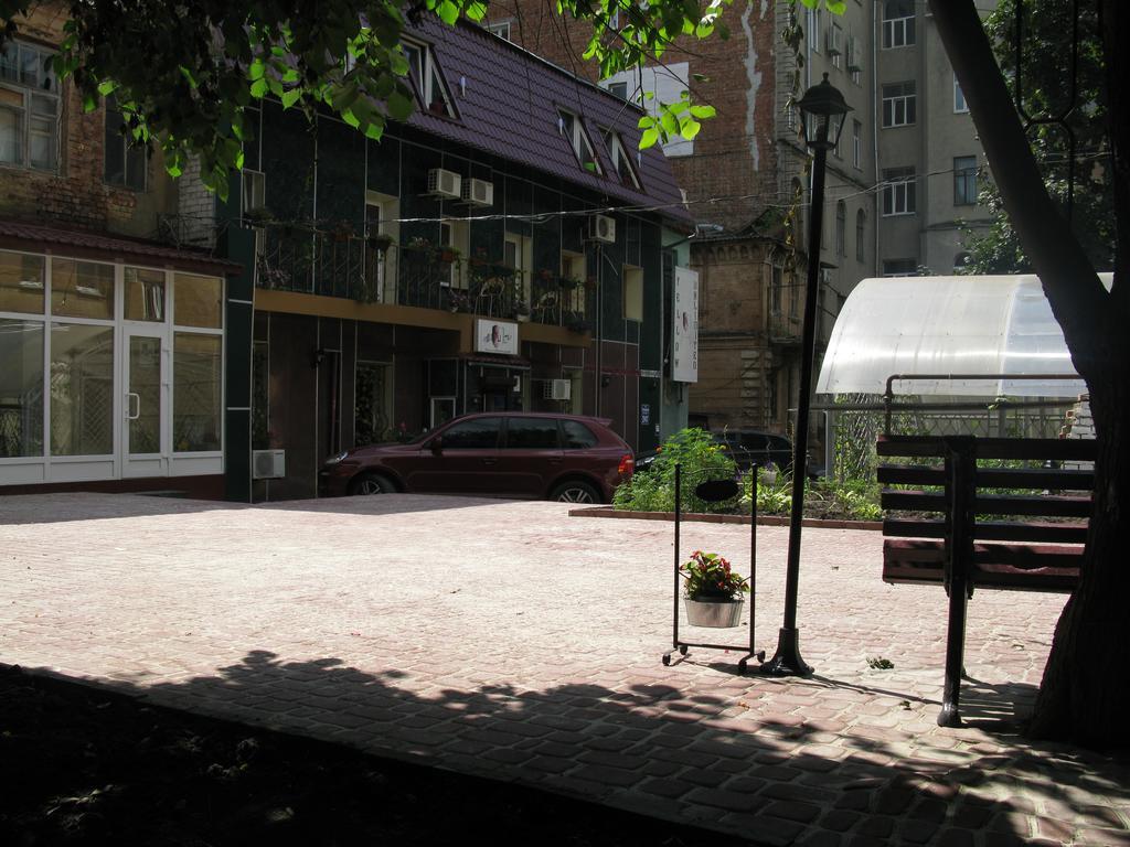 Yellow Unlimited Hotel 4 Charkov Exteriér fotografie
